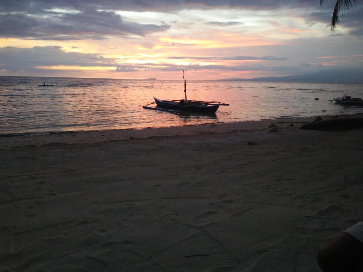 Lapyahan Guest House Siquijor Buitenkant foto